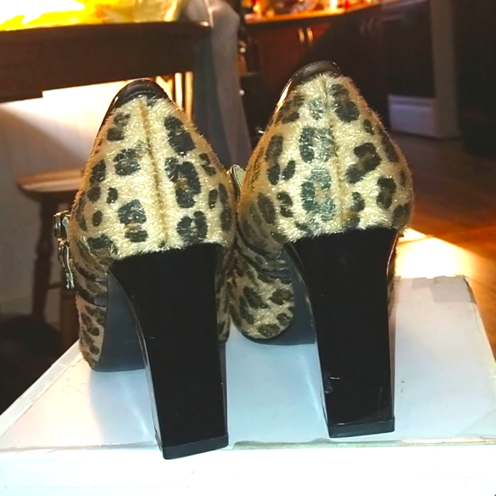 Double Strap Leopard Print Chunky Heeled Pump - image 4